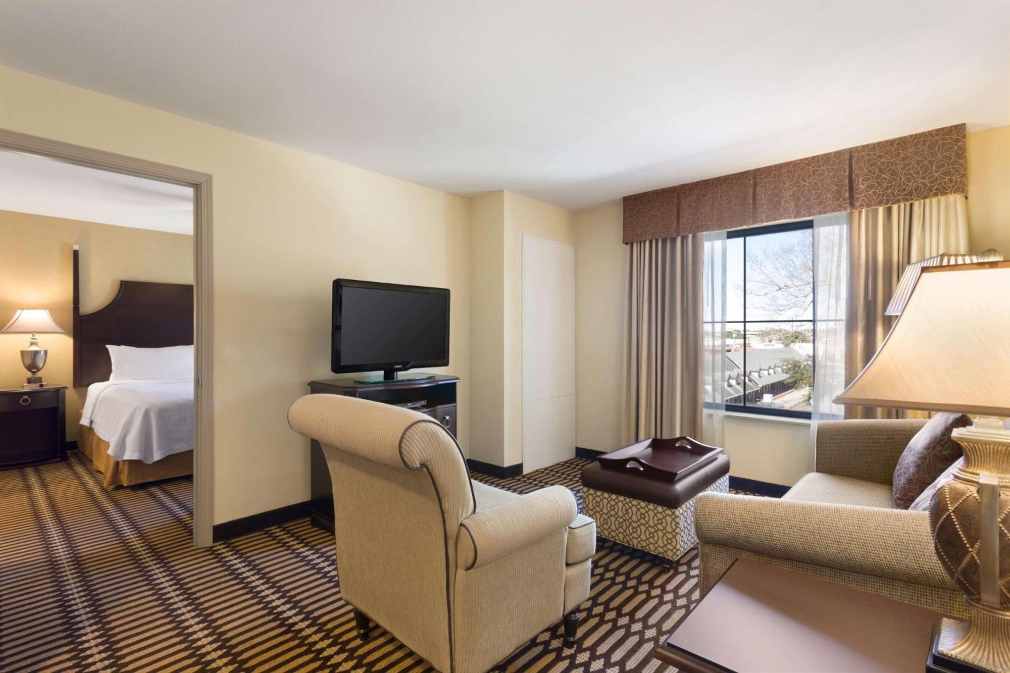 Homewood Suites Lafayette-Airport Exterior foto