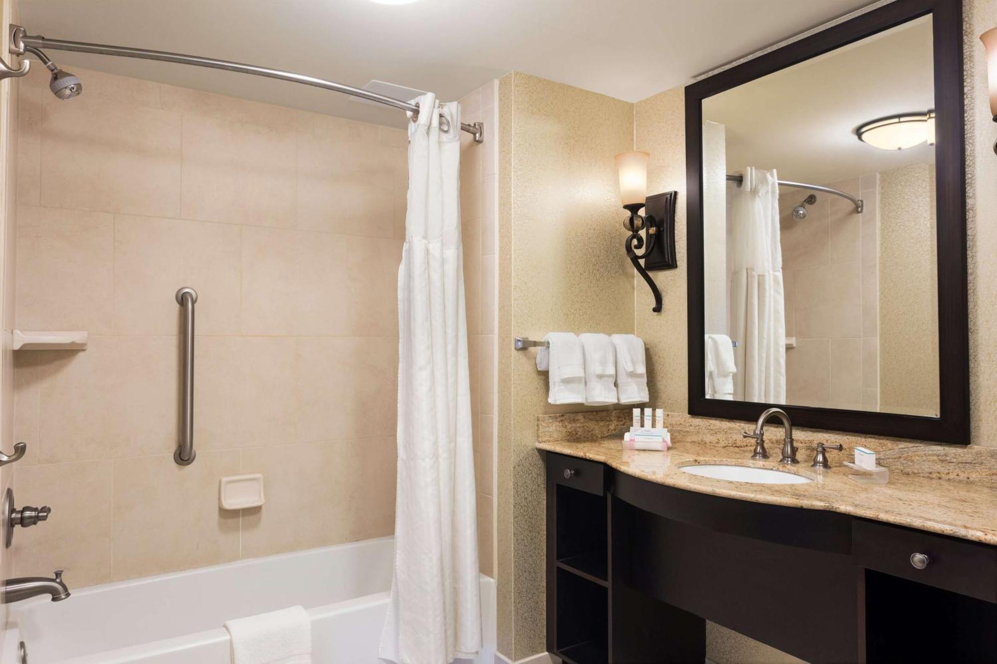 Homewood Suites Lafayette-Airport Exterior foto